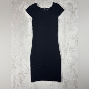Alice + Olivia Black Ribbed Cap-Sleeve Mini Dress 100% wool